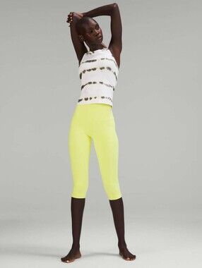 LULULEMON Align High Rise Crop Leggings 17” Electric Lemon Size 6 EUC